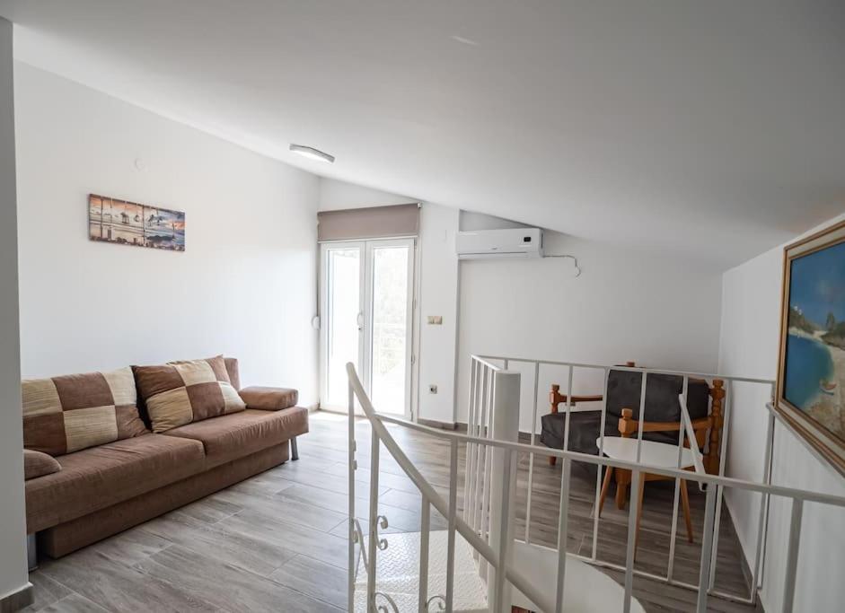 Twin Maisonette By The Sea #χ002 Feel Greek * Nea Iraklia